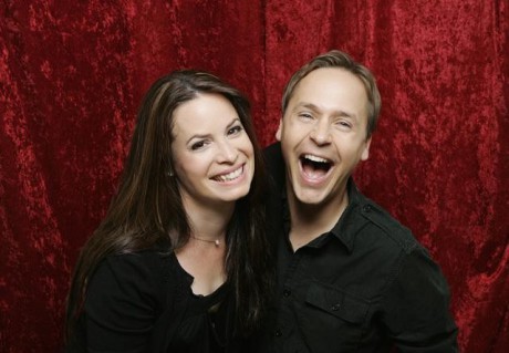 Pretty_Little_Liars-Hollie_Marie_Combs_Chad_Lowe